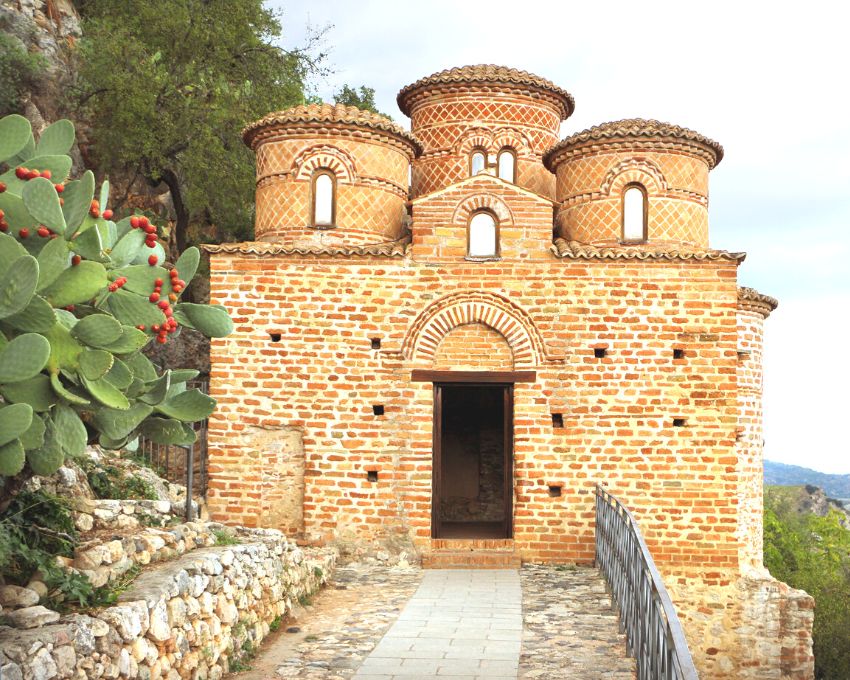 Un gioiello in provincia di Reggio Calabria: la Cattolica di Stilo