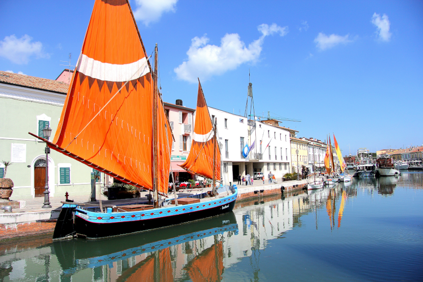 Porto Canale di Cesenatico: Uno Scorcio tra Venezia e Auckland