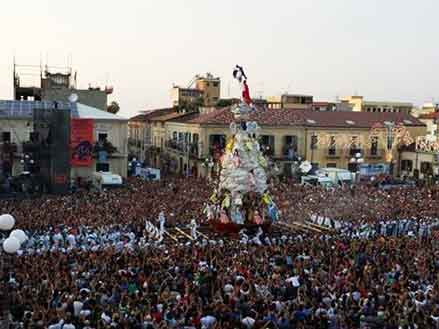 La Varia di Palmi, festa popolare spettacolare, patrimonio Unesco.